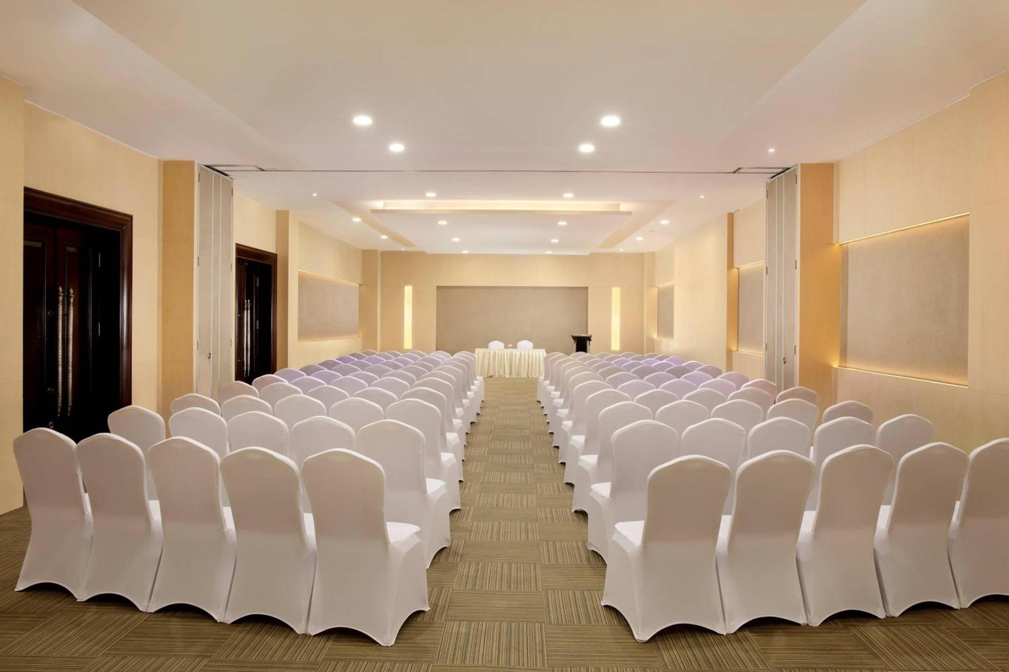 Four Points By Sheraton Medan Exterior foto