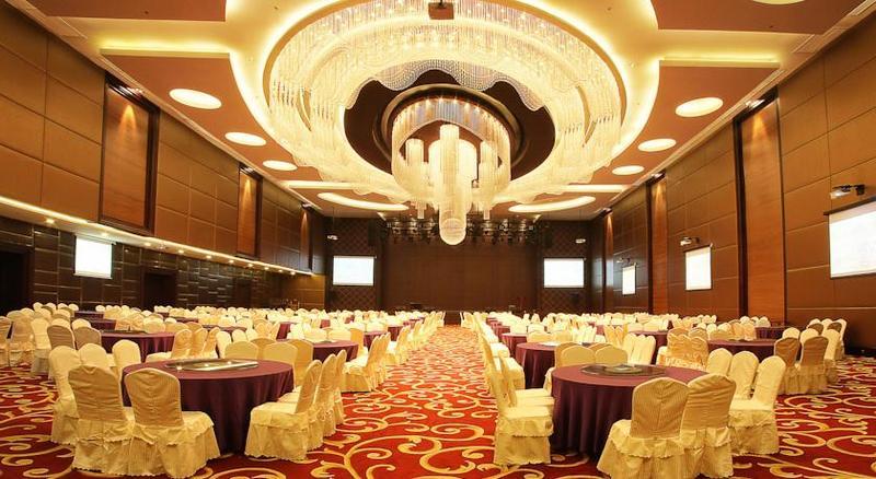 Four Points By Sheraton Medan Exterior foto