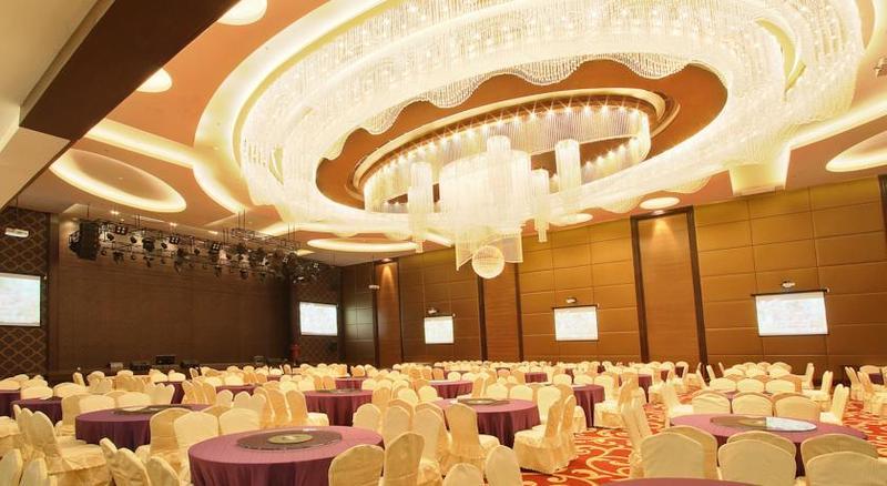 Four Points By Sheraton Medan Exterior foto